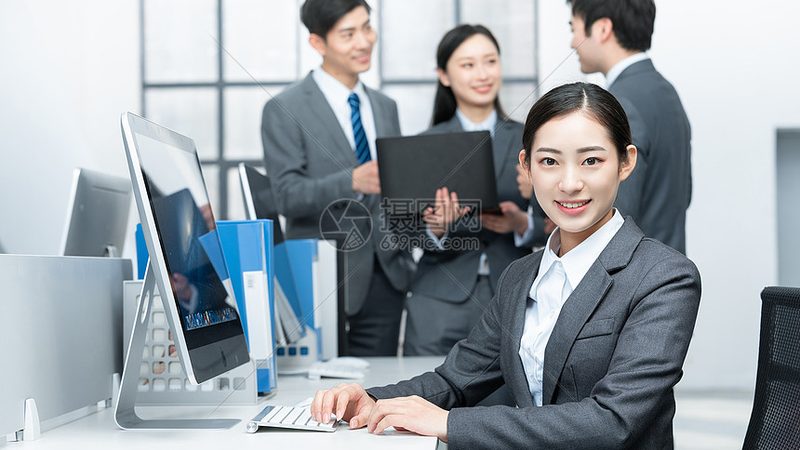 以某知名企业为例，该企业通过战略管控型组织架构的构建，实现了以下成果：